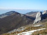 13. Mi na suncu, a prema moru magla